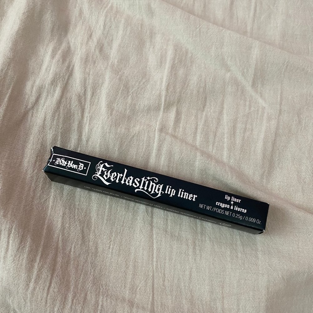 Kat Von D Everlasting Lip Liner in Lolita II